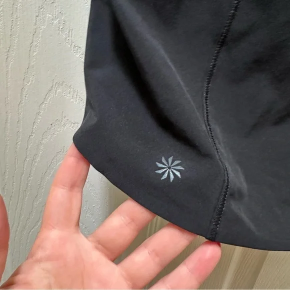 Athleta run with it skort skirt Black Athletic Skort s small - Picture 8 of 9